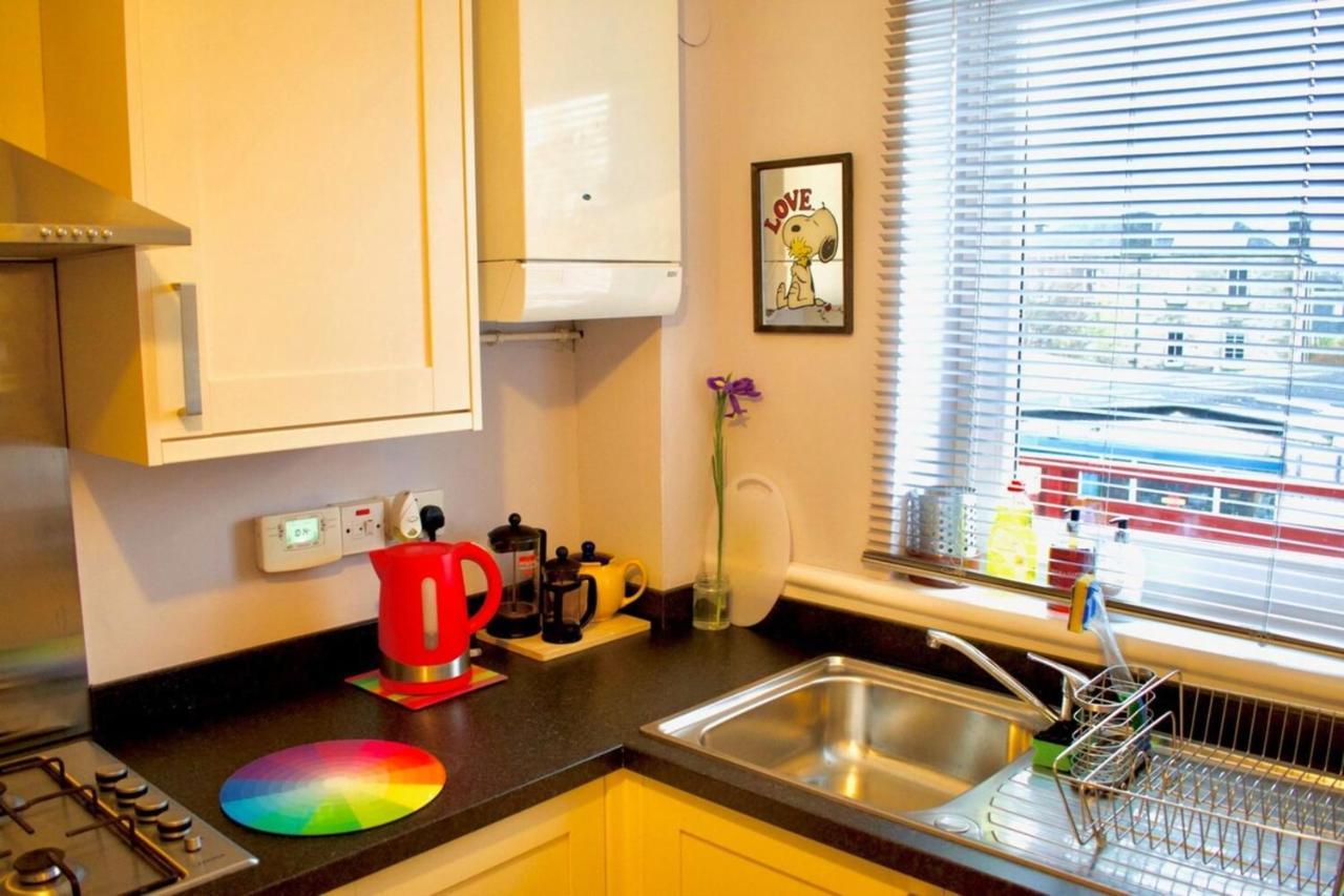 Welcoming And Homely 2 Bed In Central Location エディンバラ エクステリア 写真