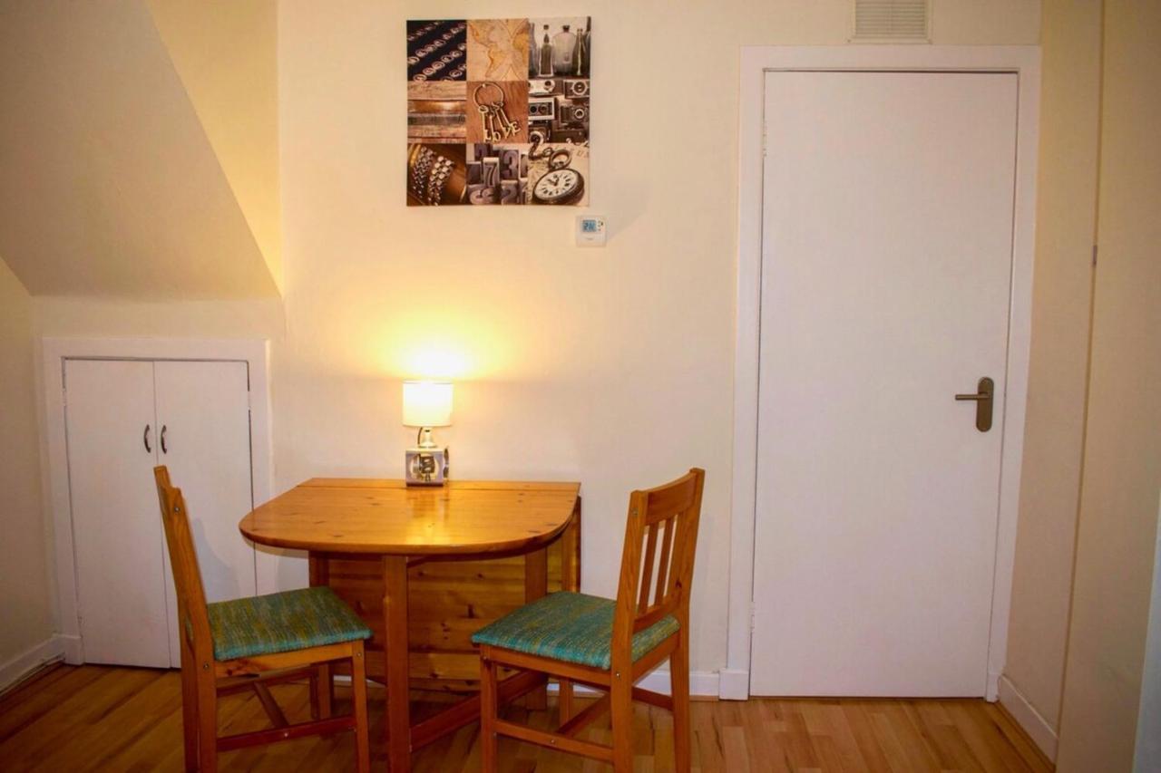 Welcoming And Homely 2 Bed In Central Location エディンバラ エクステリア 写真